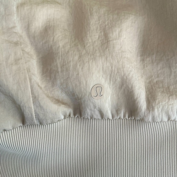 Lululemon nonstop bomber reversible jacket tan size 8 - Picture 4 of 4